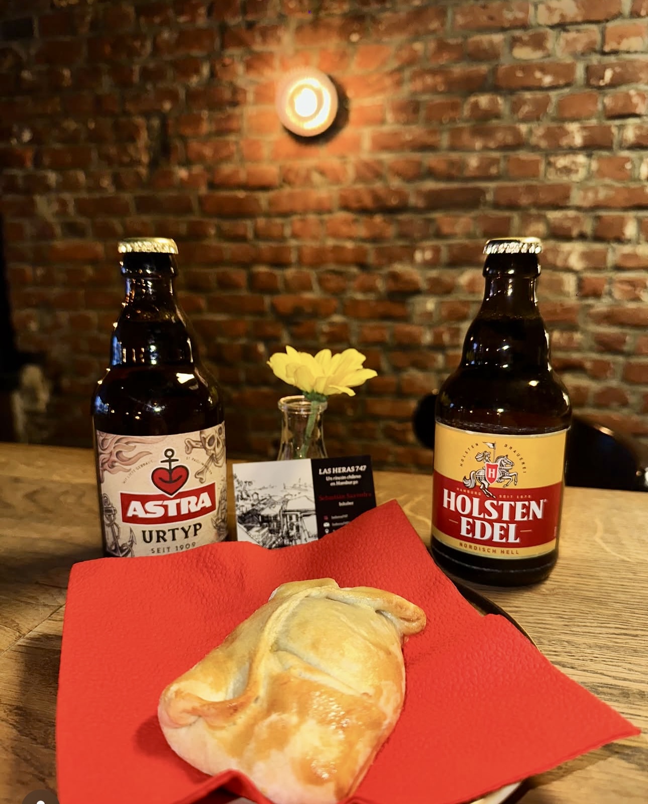 Empanada mit Astra und Holsten bei Las Heras 747